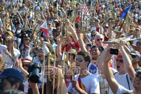 Ribuan Orang Bermusik Angklung di Amerika, Pecahkan Rekor Dunia - JPNN.COM