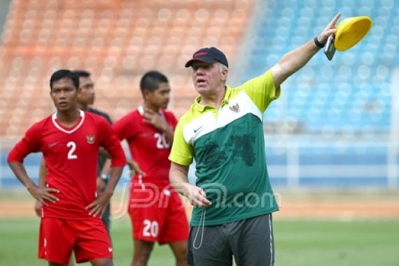 Pergantian Pelatih Berimbas ke Permainan Timnas - JPNN.COM