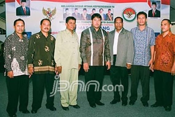 Mendagri Bekukan Lembaga 'Staf Ahli SBY' - JPNN.COM