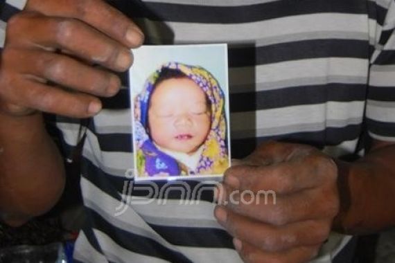 Pasutri Yahron-Dwi, Dua Tahun Habis-habisan Berjuang untuk Menemukan Bayinya yang Hilang - JPNN.COM