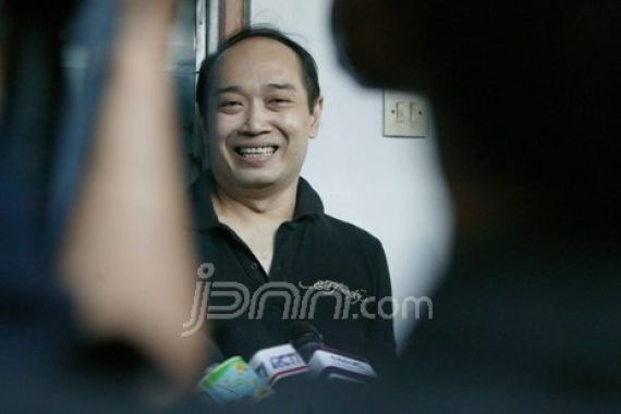 Adjie Notonegoro Dituntut 1,5 Tahun Penjara - JPNN.COM