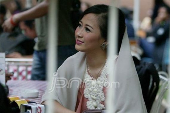 Astrid, Lebih Santai Hadapi Pernikahan - JPNN.COM