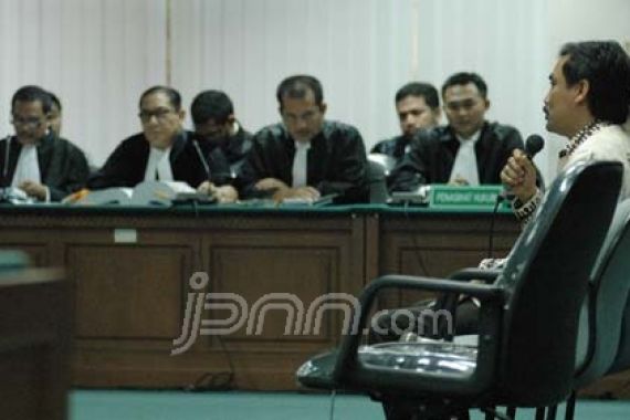 Menpora-Terdakwa Saling Bertahan soal Dana Talangan - JPNN.COM