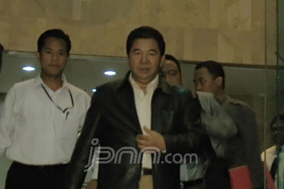 Dua Kali Mangkir, Bupati Seluma Ditahan KPK - JPNN.COM