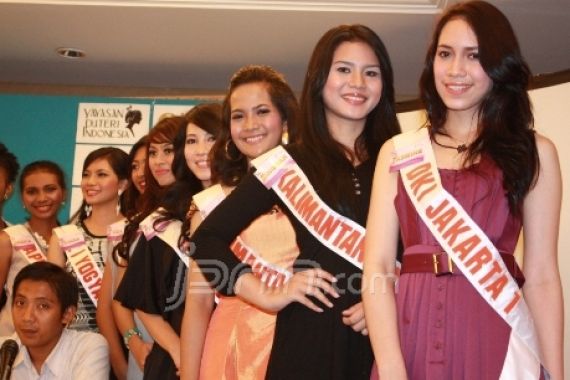 Zivanna Letisha Bagi Tips ke Finalis Puteri Indonesia - JPNN.COM