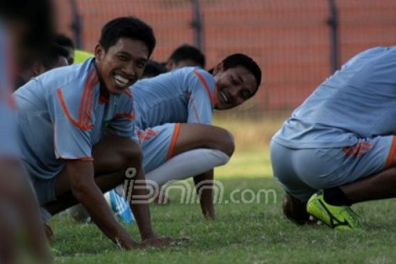 Laga Perdana Sua PSMS - JPNN.COM