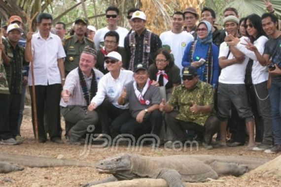 Pulau Komodo Tetap Masuk 10 Besar Keajaiban Dunia - JPNN.COM