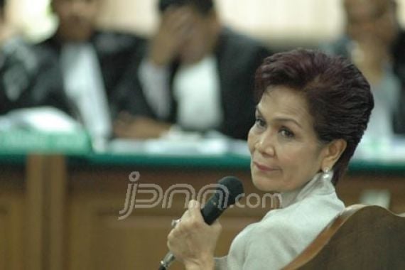 KPK Periksa Miranda Goeltom - JPNN.COM