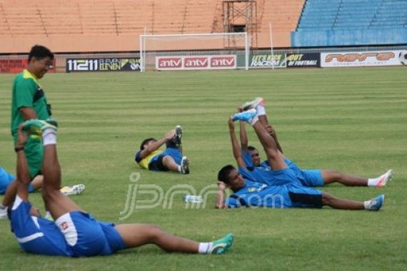 Persegres Cemaskan Kebugaran Pemain - JPNN.COM