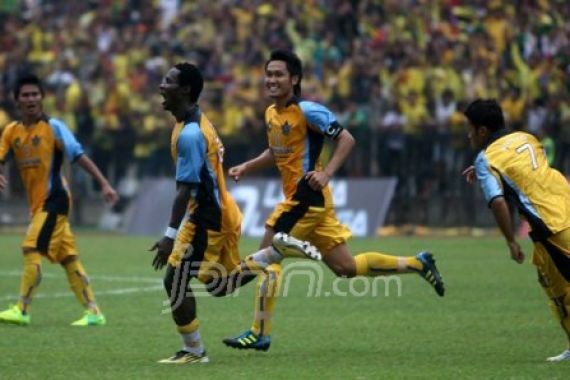 Pertahanan Persegres Masih Rapuh - JPNN.COM