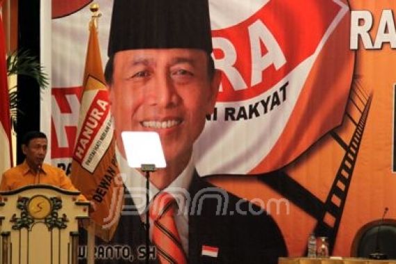 Wiranto Tantang SBY Mundur dari Demokrat - JPNN.COM