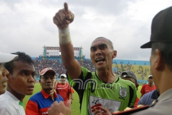 Laga Arema Vs PSMS Ricuh - JPNN.COM