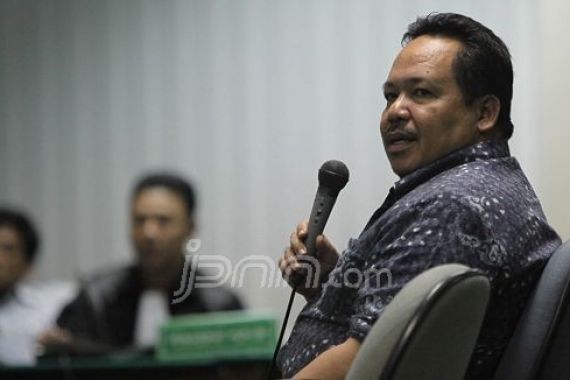 Ingin Nyalon Bupati, Ali Mudhori Catut Menteri - JPNN.COM