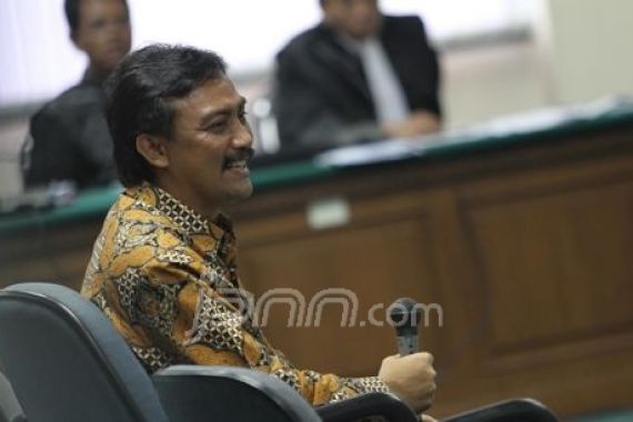 Menpora Bantah Kecipratan Uang dari Rosa - JPNN.COM