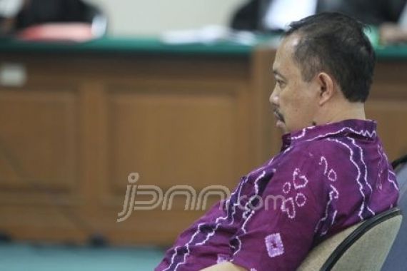 Terima Uang Dharnawati, Dadong Dituntut 5 Tahun Bui - JPNN.COM