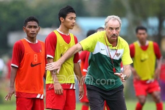 Riedl Bakal Langsung Bekerja - JPNN.COM