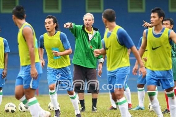 Alfred Riedl, Mantan Pelatih Timnas yang Dipanggil Lagi oleh PSSI KLB - JPNN.COM