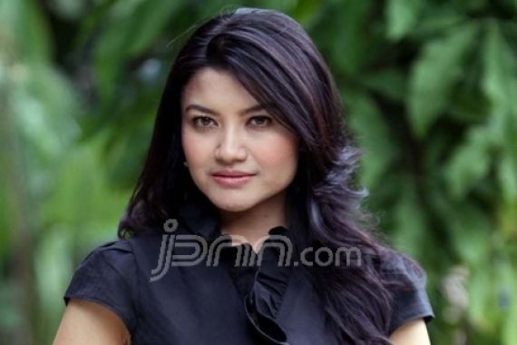 Tina Talisa, Enam Anak Lagi - JPNN.COM