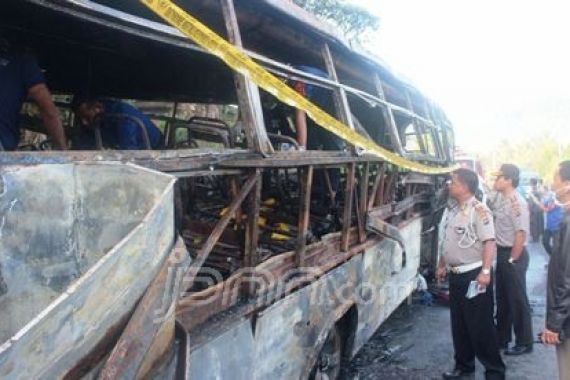 Kesaksian Buyung Sidi Rajo, Korban Selamat Bus PO Yanti - JPNN.COM