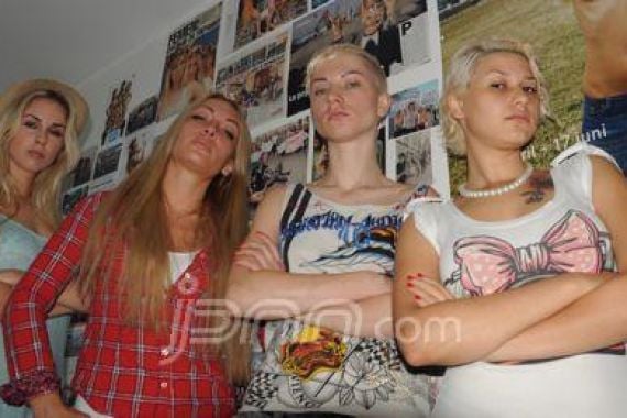 Femen, Kelompok Perempuan Demonstran yang Menolak Euro 2012 - JPNN.COM