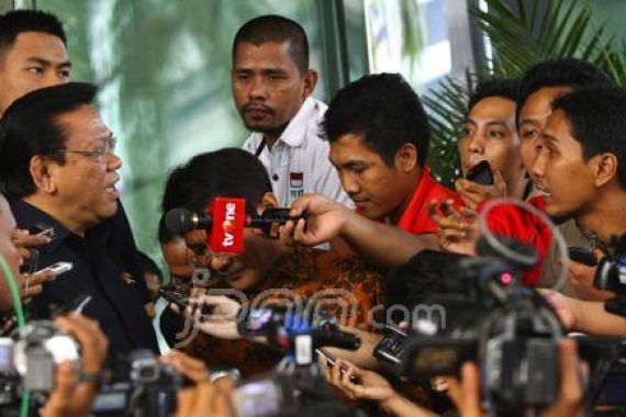 Agung Bantah Arahkan Gubernur Riau Dekati Setya Novanto - JPNN.COM