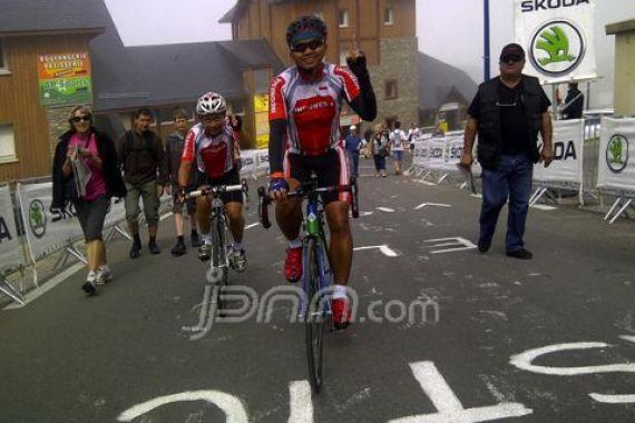Ke Prancis Bersepeda Mengikuti Rute dan Kehebohan Tour de France 2012 (5) - JPNN.COM