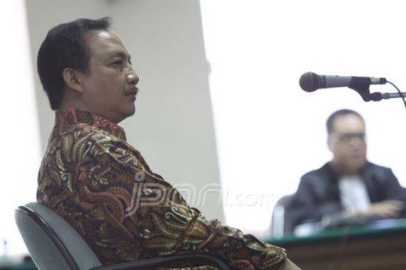 Baca Pembelaan, Wako Semarang Salahkan Bawahan - JPNN.COM