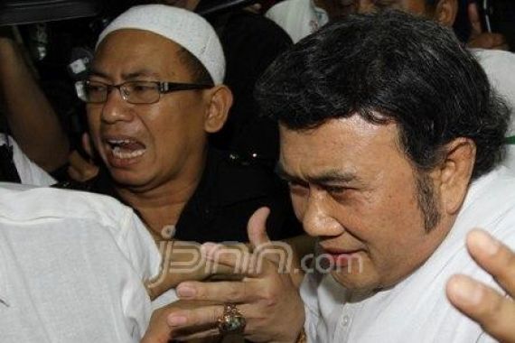 Seret Rhoma ke Pengadilan, Panwaslu Kumpulkan Bukti - JPNN.COM