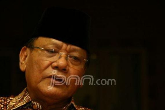 Konflik KPK-Polri, SBY Dikritik Mantan Panglima TNI - JPNN.COM