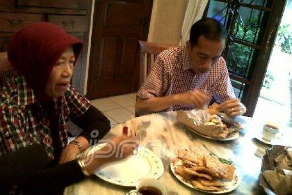 Makan, Jokowi tak Pernah Bayar - JPNN.COM
