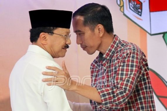 Bulan Depan Jokowi Berkantor di Balaikota - JPNN.COM