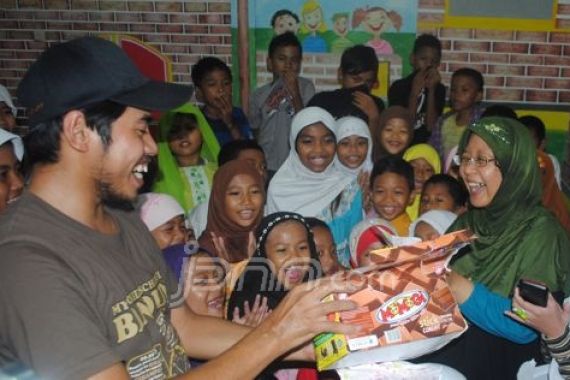 MLM Kebaikan, Kunci Keberhasilan Andi Suhandi Asuh Ratusan Anak di Sanggar Matahari - JPNN.COM
