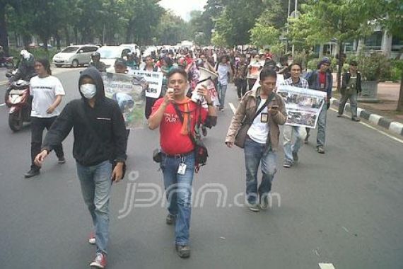 Wartawan Cegat Mobil Panglima TNI - JPNN.COM