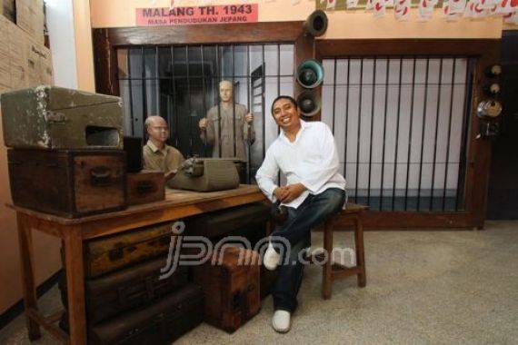 Cinta Berat Sejarah, Dwi Cahyono Bangun Museum Pribadi di Malang - JPNN.COM