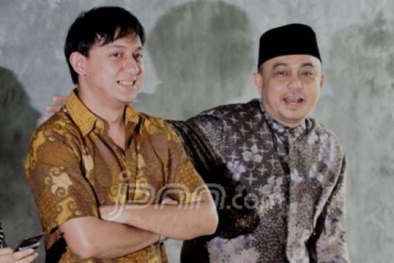 Tamsil Linrung Ajak Fahd Foto Bareng - JPNN.COM