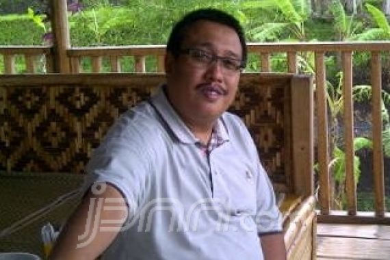 Mantan Aspri Gus Dur Harapkan Sutan Bersikap Ksatria - JPNN.COM