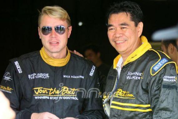 Bobby Arifin, Kontributor Jawa Pos yang Pernah Disopiri Empat Pembalap Juara Dunia F1 (1) - JPNN.COM