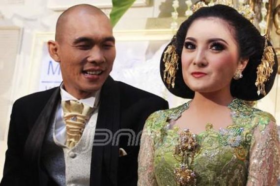 Markus Bungkam Soal Perceraiannya - JPNN.COM