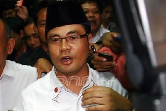 Aceng Pasrahkan Nasib ke Wakil Rakyat - JPNN.COM