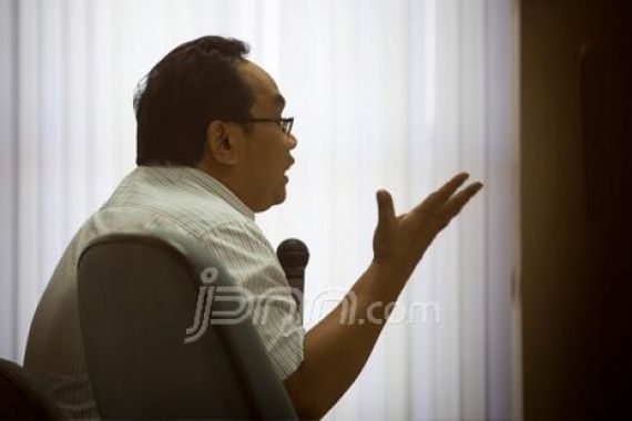 Saiful Mujani Jadi Saksi untuk Bupati Buol - JPNN.COM