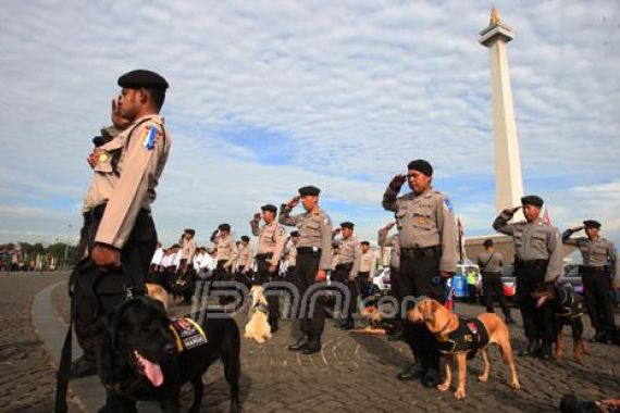 82 ribu Lebih Polisi Amankan Natal Tahun Baru - JPNN.COM