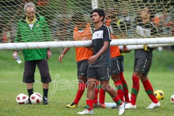 Riedl Tunggu Pembayaran PSSI - JPNN.COM