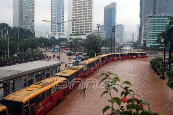 BNPB Imbau Warga Kurangi Aktivitas Keluar Rumah - JPNN.COM