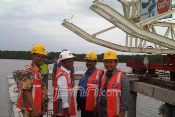 Dahlan Puas Tol di Atas Laut Hampir Tuntas - JPNN.COM