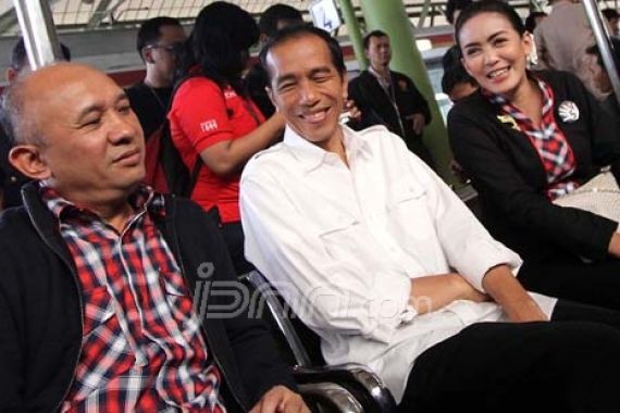 Jokowi Dianggap Tak Patuhi Aturan Pengajuan Cuti - JPNN.COM