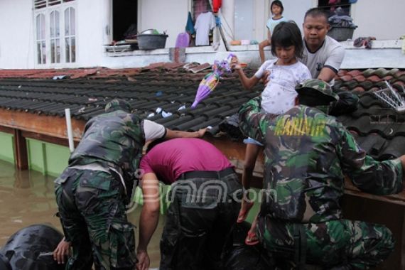 Korban Tewas Banjir di Manado Terus Bertambah - JPNN.COM