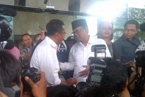 Datangi KPK, Dahlan Minta Tender PLTU Diperiksa - JPNN.COM