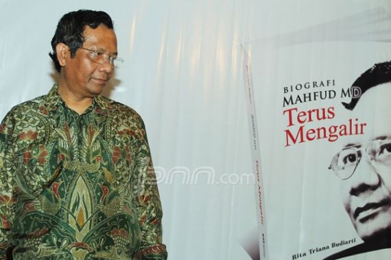 Sebelum Lengser Mahfud MD Luncurkan Buku - JPNN.COM