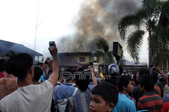 Penyerangan TNI Dipicu Pelanggaran Lalu Lintas - JPNN.COM