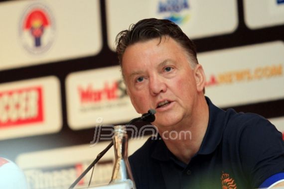 Van Gaal Keluhkan Kemacetan Jakarta - JPNN.COM